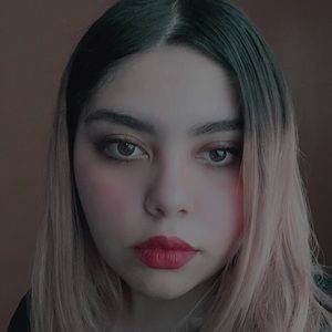 Meet your Posher, Kennia